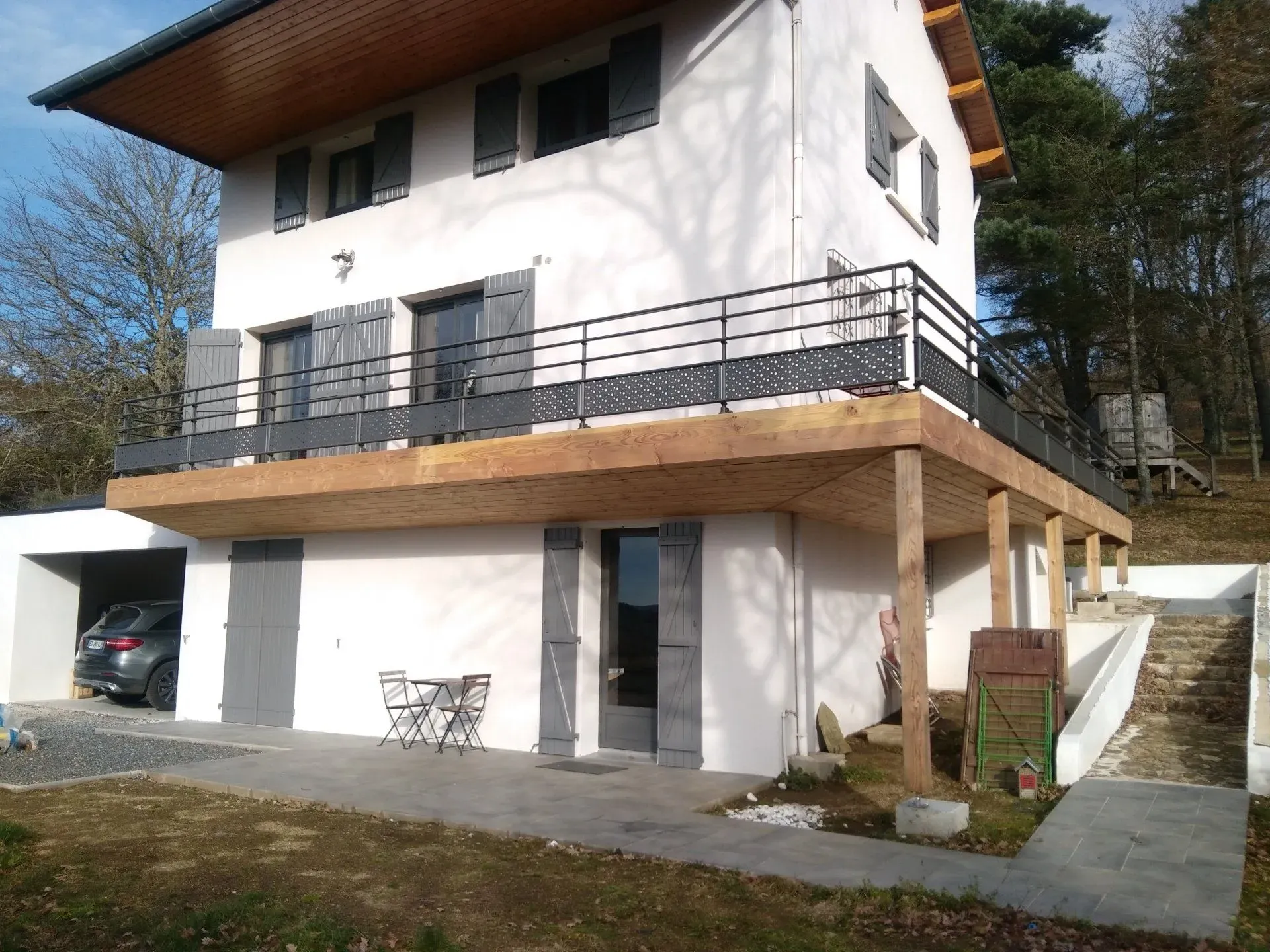 terrasse en bois et garde-corps